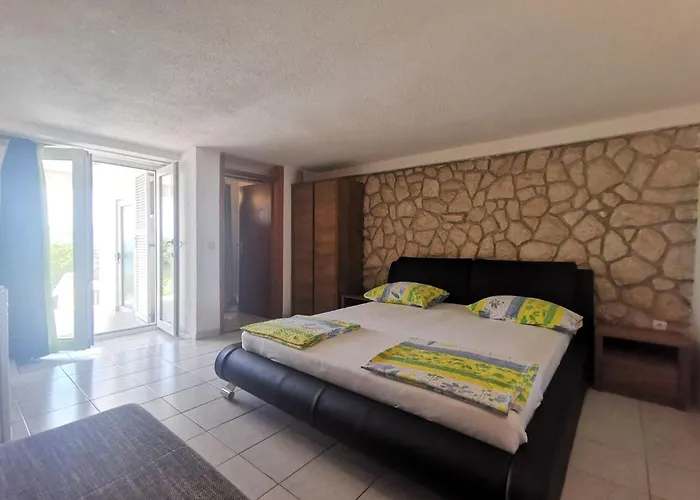 Apartment Fuer 2 Personen- 70m Vom Entfernt By Interhome Dramalj