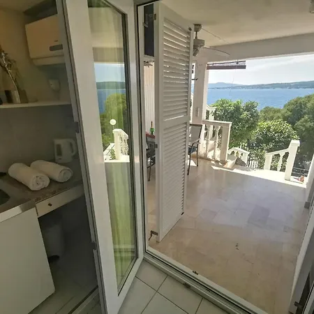 Fuer 2 Personen- 70m Vom Entfernt By Interhome