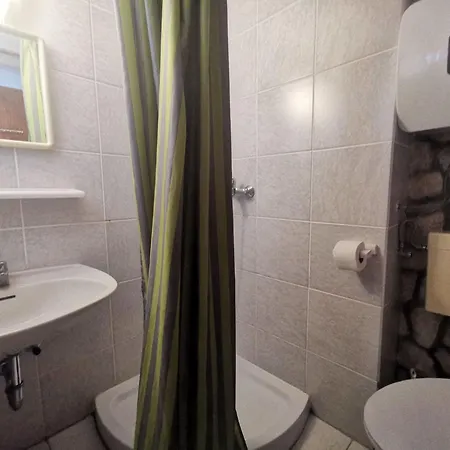 Apartamento Fuer 2 Personen- 70m Vom Entfernt By Interhome